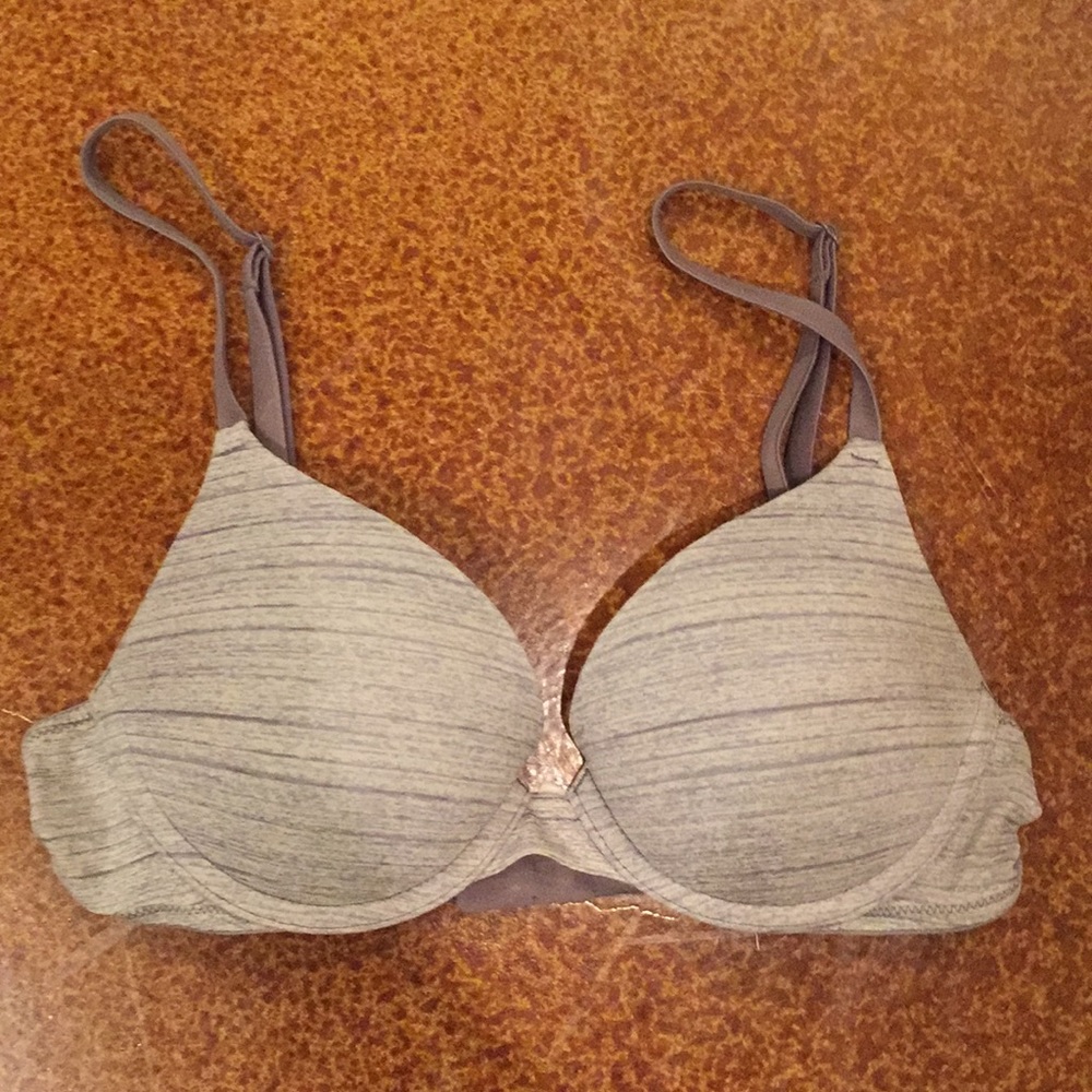 PINK Victoria secret grey 32B bra!